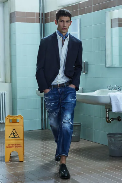 Look 31